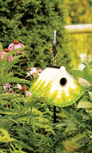 Achla Cozy Den Bird House