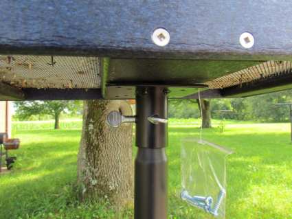 Universal Pole Kit For Heavy Birdhouses and Bird Feeders