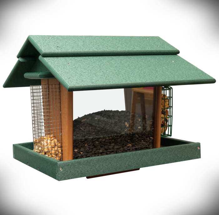 Amish Recycled Poly Classic Deluxe Feeder w/Cages
